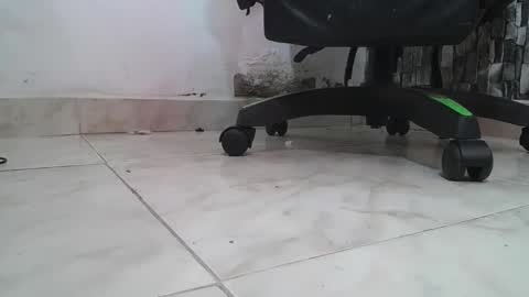 Snapshot of srfindomfeet_ chatting on 26, 5, 2026 sr master cum its my old account online show from 26, 5, 2026