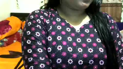 Snapshot of sruti23 chatting on 5, 5, 2026 sruti online show from 5, 5, 2026