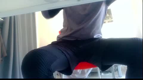 Snapshot of ssenzo chatting on 9, 2, 2025 ssenzo online show from 9, 2, 2025