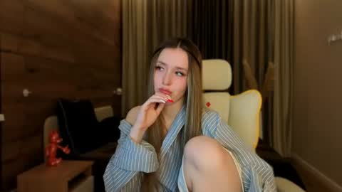 Snapshot of ssurf_time chatting on 3, 7, 2026 Chloe online show from 3, 7, 2026