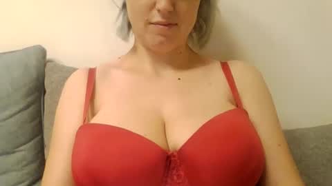 Snapshot of stacey_amelly chatting on 2, 2, 2026 Amelly online show from 2, 2, 2026