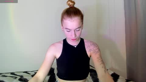 Snapshot of stacey_brow chatting on 14, 5, 2026 stacey online show from 14, 5, 2026