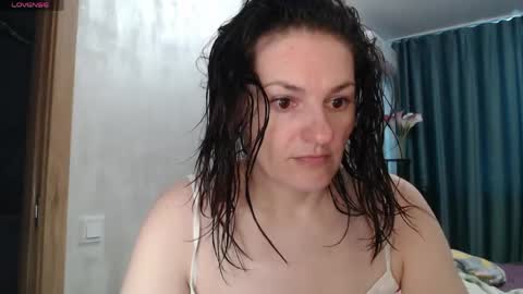Snapshot of stacy_davise chatting on 8, 5, 2026 STACY online show from 8, 5, 2026