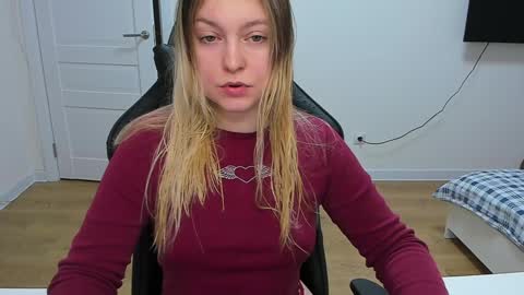 Snapshot of stacy_miraclee chatting on 30, 12, 2024 Stacy online show from 30, 12, 2024