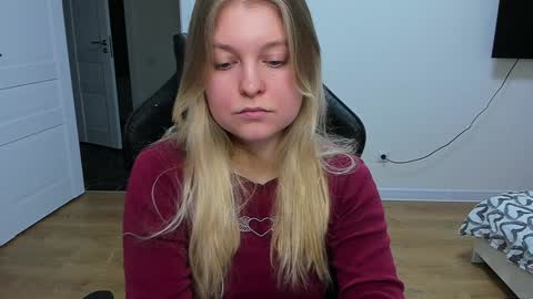Snapshot of stacy_miraclee chatting on 24, 1, 2025 Stacy online show from 24, 1, 2025