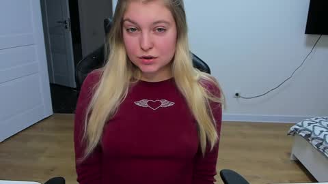 Snapshot of stacy_miraclee chatting on 28, 1, 2025 Stacy online show from 28, 1, 2025
