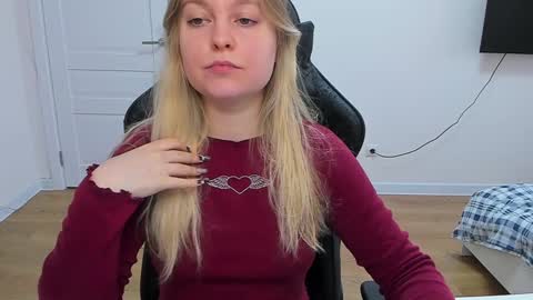 Snapshot of stacy_miraclee chatting on 7, 2, 2025 Stacy online show from 7, 2, 2025