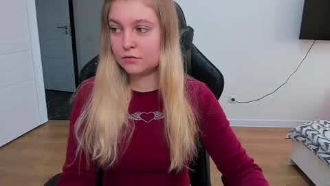 Snapshot of stacy_miraclee chatting on 9, 3, 2025 Stacy online show from 9, 3, 2025