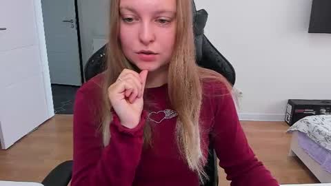 Snapshot of stacy_miraclee chatting on 14, 7, 2026 Stacy online show from 14, 7, 2026