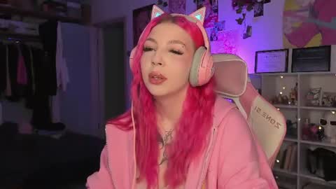 Snapshot of stacy_quinst chatting on 17, 7, 2026 Stacy online show from 17, 7, 2026