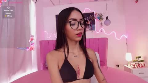 Snapshot of stacy_vegas chatting on 21, 10, 2025 estecy online show from 21, 10, 2025