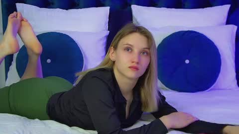 Snapshot of stacyevancesss chatting on 26, 5, 2026 StacyEvances online show from 26, 5, 2026