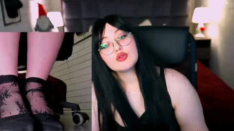 Snapshot of stacyjensen chatting on 25, 5, 2026 Stasey online show from 25, 5, 2026