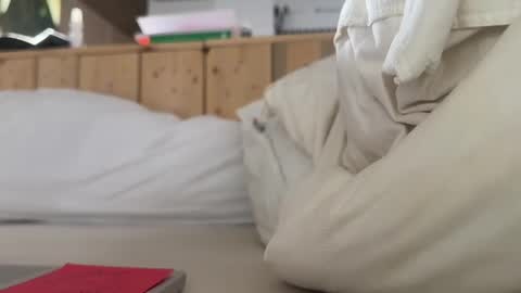 staernstar online show from 19, 9, 2025