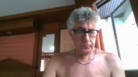 Snapshot of star0806666a chatting on 5, 2, 2025 star0806666a online show from 5, 2, 2025