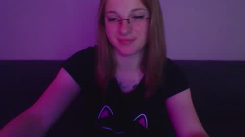 star_girlish online show from 5, 11, 2025