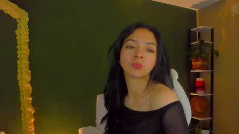 Snapshot of star_sub1 chatting on 16, 11, 2025 star_sub1 online show from 16, 11, 2025