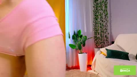 Snapshot of starlace_ chatting on 6, 5, 2026 Nina online show from 6, 5, 2026