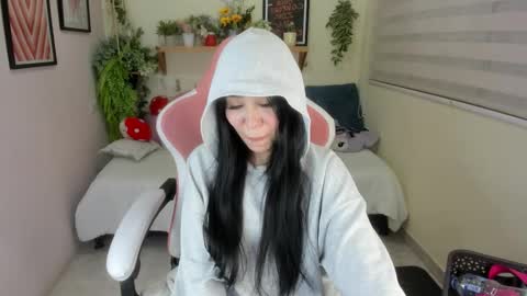 Snapshot of starlie_ chatting on 15, 11, 2025 Alisson online show from 15, 11, 2025