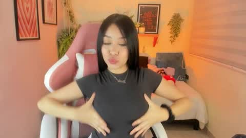 Snapshot of starlie_ chatting on 22, 11, 2025 Alisson online show from 22, 11, 2025