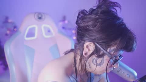 Yoko online show from 16, 10, 2025