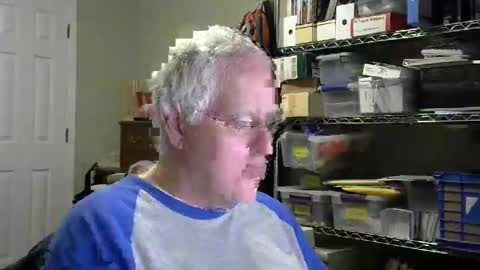 Snapshot of stasw20 chatting on 17, 12, 2025 stasw20 online show from 17, 12, 2025