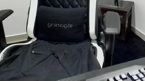 Snapshot of stebankechimba chatting on 14, 10, 2025 Stebankechimba online show from 14, 10, 2025