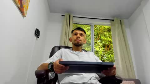 Snapshot of stebansilv_ chatting on 7, 6, 2026 Steban online show from 7, 6, 2026