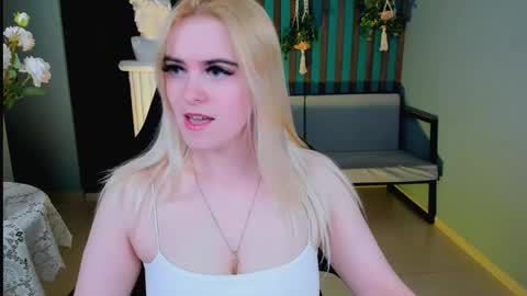 Snapshot of stef_nicks chatting on 16, 5, 2026 stef_nicks online show from 16, 5, 2026
