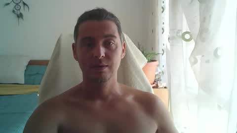 Snapshot of stefanikis chatting on 19, 9, 2025 Stefanos online show from 19, 9, 2025