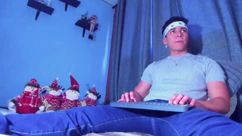 Stefann Salvatore online show from 2, 1, 2025