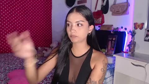 Snapshot of stefanny_pllus chatting on 20, 12, 2024 Im MiaIts my first day here online show from 20, 12, 2024