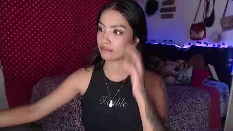 Snapshot of stefanny_pllus chatting on 25, 12, 2024 Im MiaIts my first day here online show from 25, 12, 2024