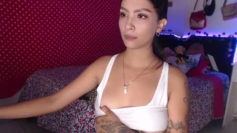 Snapshot of stefanny_pllus chatting on 25, 12, 2024 Im MiaIts my first day here online show from 25, 12, 2024