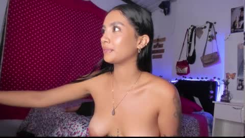 Snapshot of stefanny_pllus chatting on 28, 12, 2024 Im MiaIts my first day here online show from 28, 12, 2024