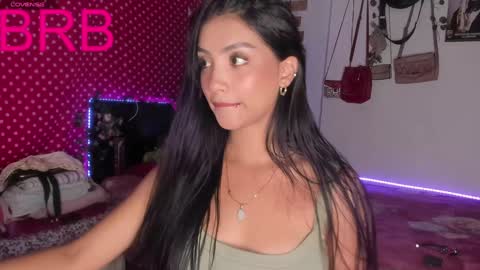Snapshot of stefanny_pllus chatting on 13, 1, 2025 Im MiaIts my first day here online show from 13, 1, 2025