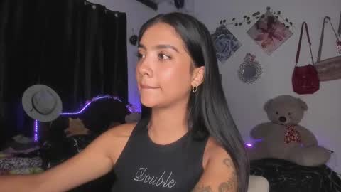 Snapshot of stefanny_pllus chatting on 14, 2, 2025 Im MiaIts my first day here online show from 14, 2, 2025