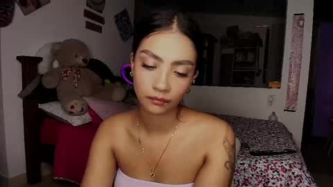 Snapshot of stefanny_pllus chatting on 19, 9, 2025 Im MiaIts my first day here online show from 19, 9, 2025
