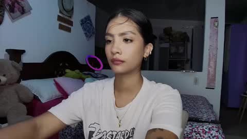 Snapshot of stefanny_pllus chatting on 20, 9, 2025 Im MiaIts my first day here online show from 20, 9, 2025