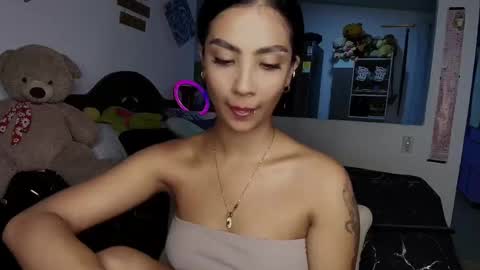Snapshot of stefanny_pllus chatting on 25, 9, 2025 Im MiaIts my first day here online show from 25, 9, 2025