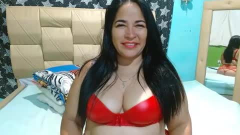 Snapshot of stefanny_taylor chatting on 7, 7, 2026 Stefanny online show from 7, 7, 2026