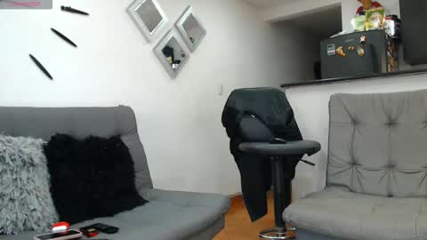 Snapshot of stefannym chatting on 18, 10, 2025 Stefy Milf online show from 18, 10, 2025