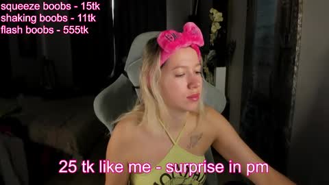 Snapshot of stefany_and_bettany chatting on 25, 4, 2026 stefany_and_bettany online show from 25, 4, 2026