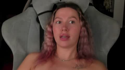 Snapshot of stefany_and_bettany chatting on 29, 4, 2026 stefany_and_bettany online show from 29, 4, 2026