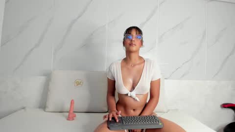 Snapshot of stefany_lure chatting on 12, 5, 2026 Stefany Lure online show from 12, 5, 2026