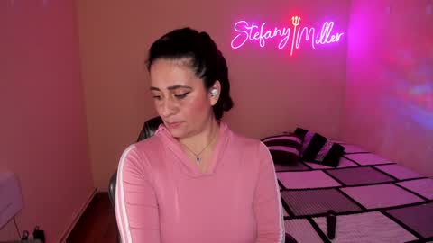 stefany online show from 10, 1, 2025