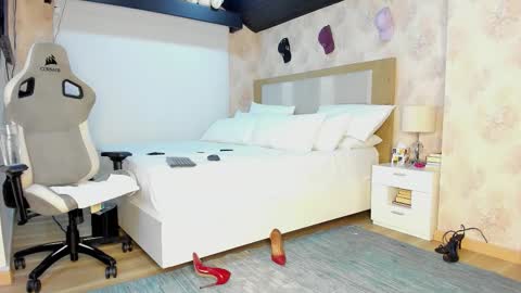 Snapshot of stefi_alizon chatting on 29, 10, 2025 Zuly online show from 29, 10, 2025