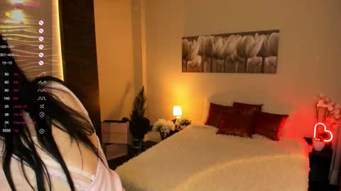 Snapshot of stella_shyyyy chatting on 15, 9, 2025 Molly online show from 15, 9, 2025