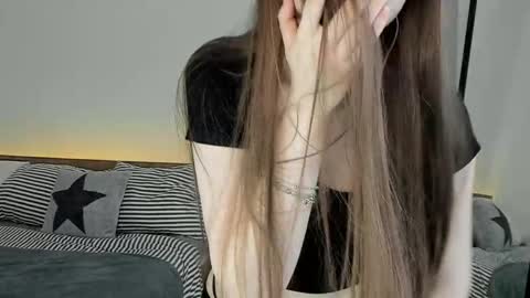 stella_sunny online show from 2, 6, 2026