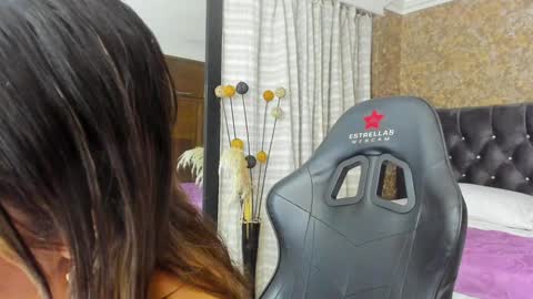 Estella online show from 28, 1, 2025